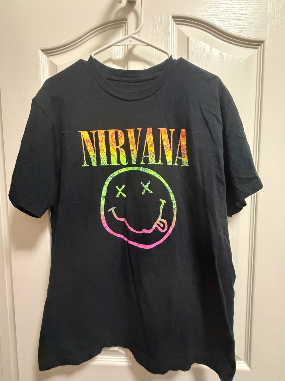 Nirvana Neon Rainbow Smiley Face Black Graphic T-Shirt Size L